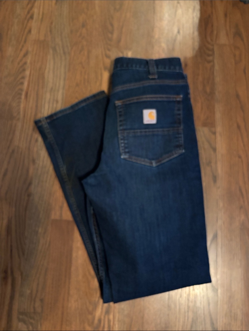 Carhartt Rugged Flex Relaxed fit 5 pocket jeans EUC 32x32
